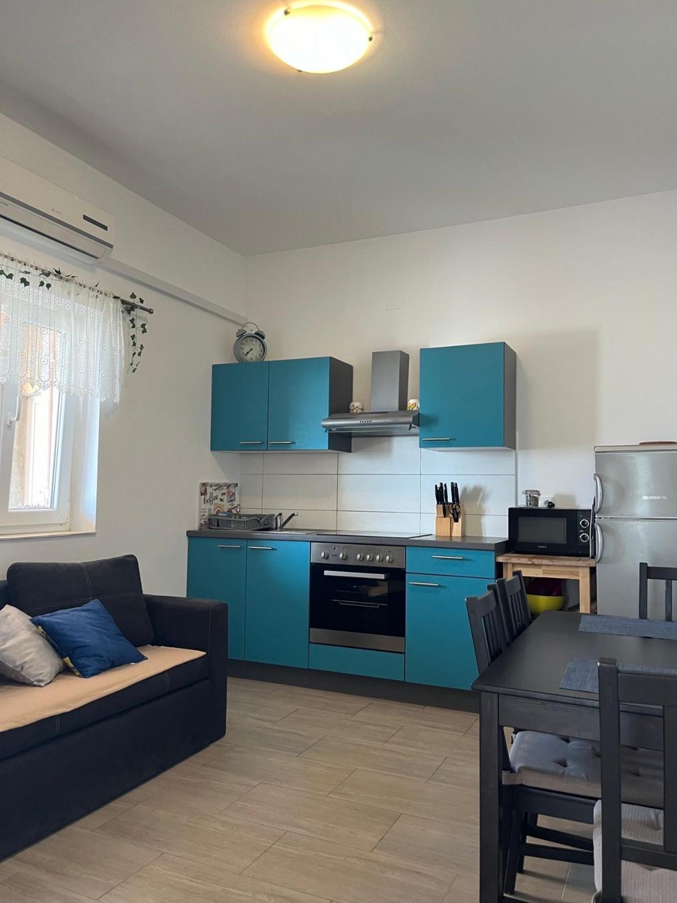 Apartments Mediterano セニ エクステリア 写真