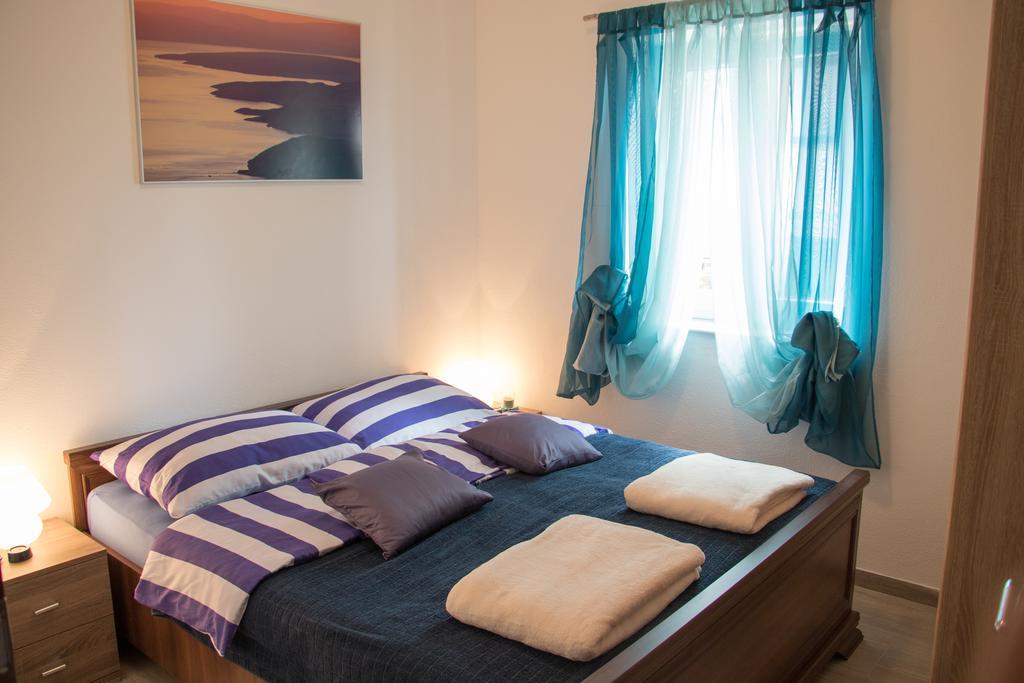 Apartments Mediterano セニ エクステリア 写真